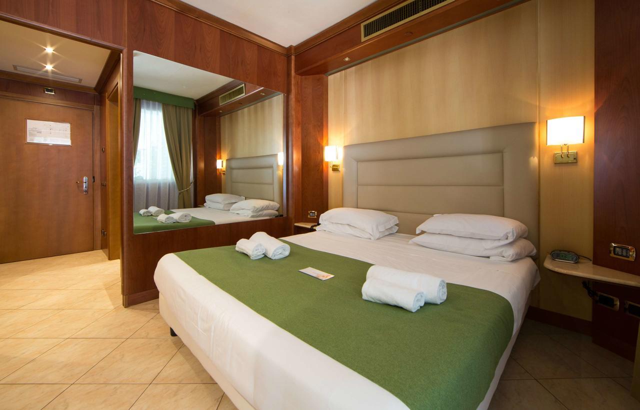 Best Western Hotel Anthurium Santo Stefano al Mare Zewnętrze zdjęcie