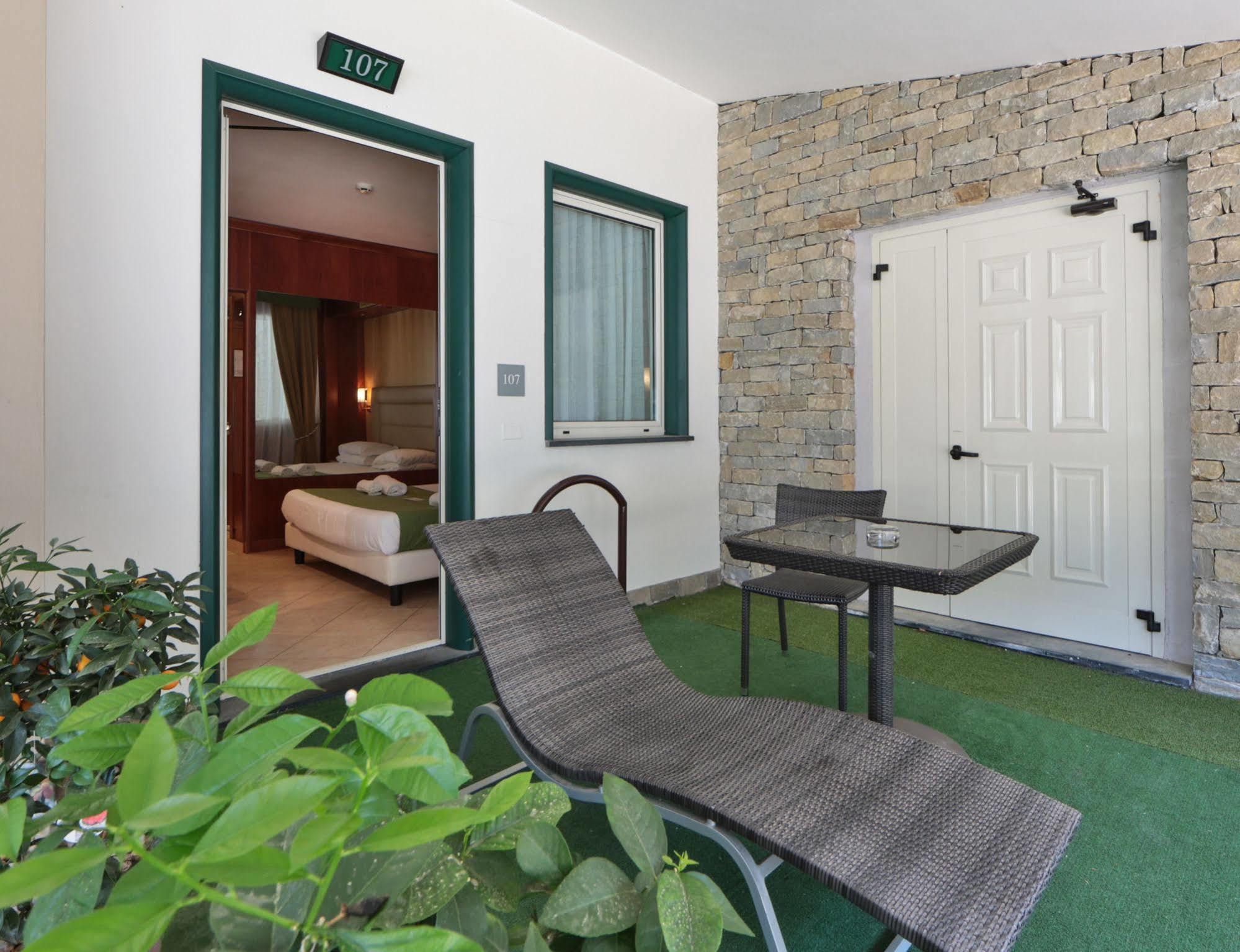 Best Western Hotel Anthurium Santo Stefano al Mare Zewnętrze zdjęcie